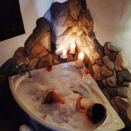 El Escondite De Martina, Casa Rural Romantica Setenil De Las Bodegas エクステリア 写真