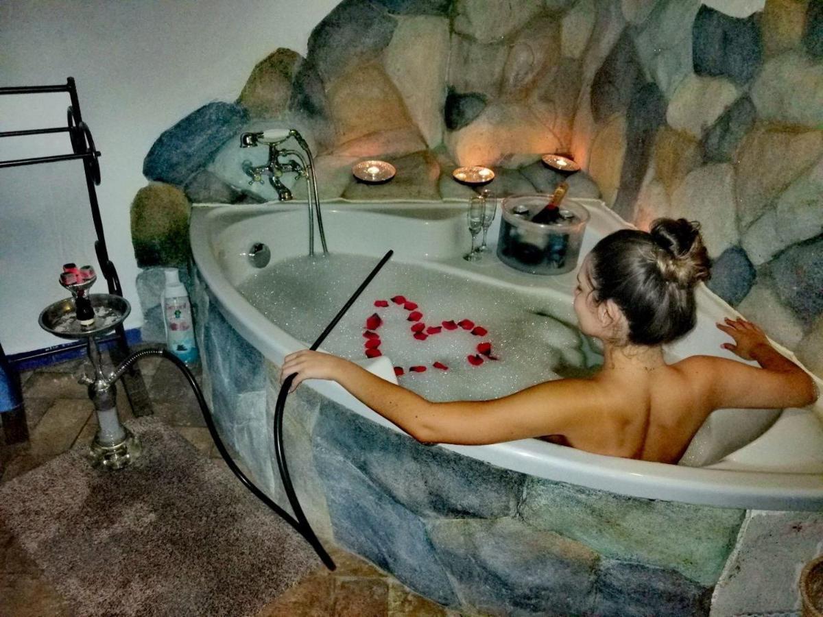 El Escondite De Martina, Casa Rural Romantica Setenil De Las Bodegas エクステリア 写真