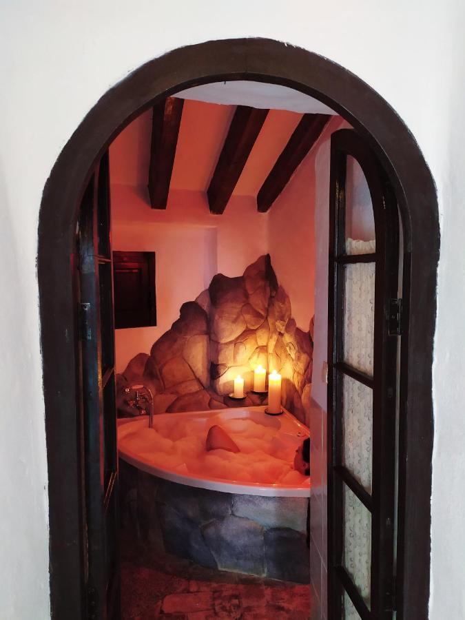 El Escondite De Martina, Casa Rural Romantica Setenil De Las Bodegas エクステリア 写真